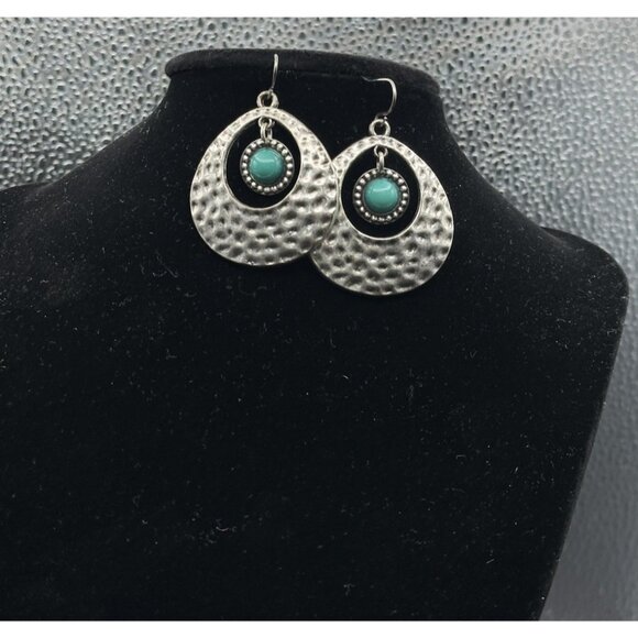 Silver Toned Hammered Hoop Oval Earrings With Turquoise Toned Stone Dangle - Picture 1 of 4